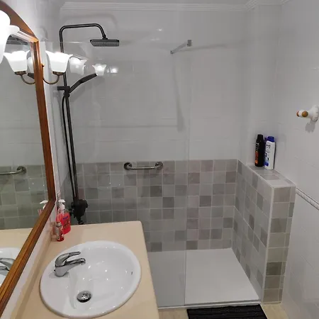 דירה 2, Amplio Con Garaje, 3 Dorms, 1 Bano אלצ'ה