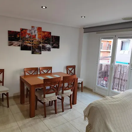 2, Amplio Con Garaje, 3 Dorms, 1 Bano Apartman